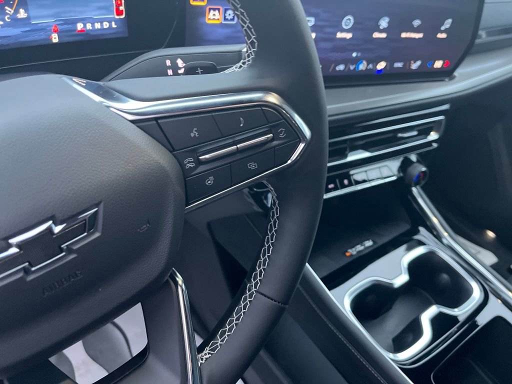 New 2026 Chevrolet Traverse LT image 12