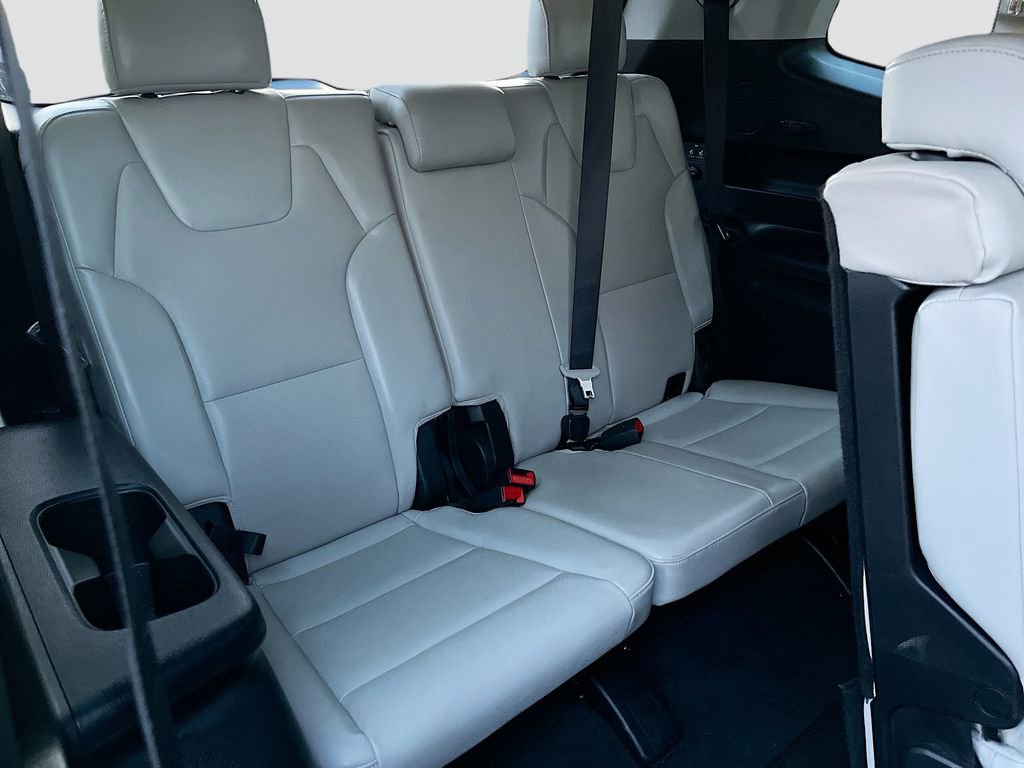 Used 2022 Kia Telluride EX image 29