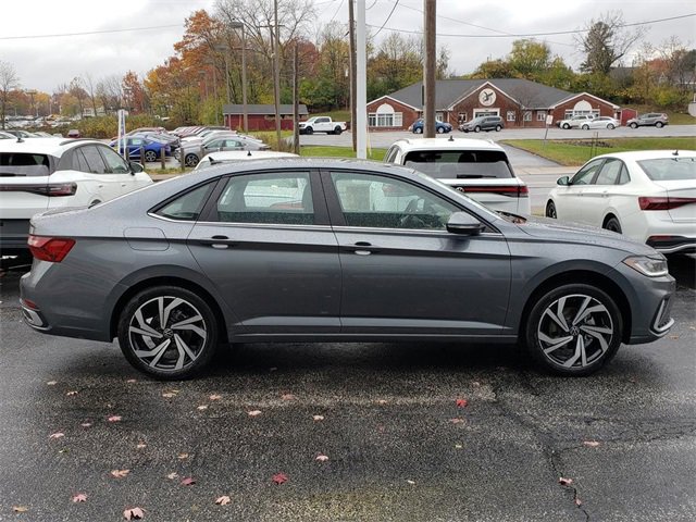 New 2026 Volkswagen Jetta SEL image 2