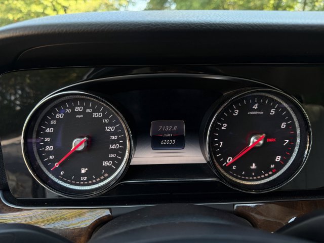 Used 2018 Mercedes-Benz E 300 4MATIC image 21