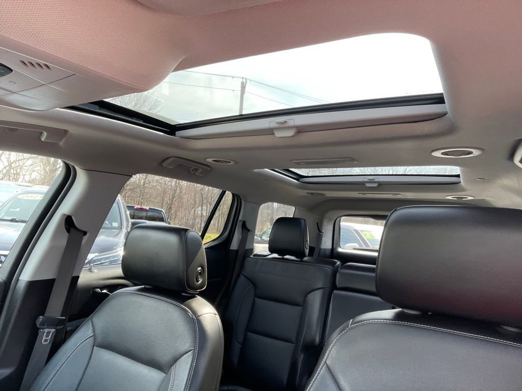 Used 2019 GMC Acadia SLT w/ LPO, Floor Liner Package AWD/4WD image 32