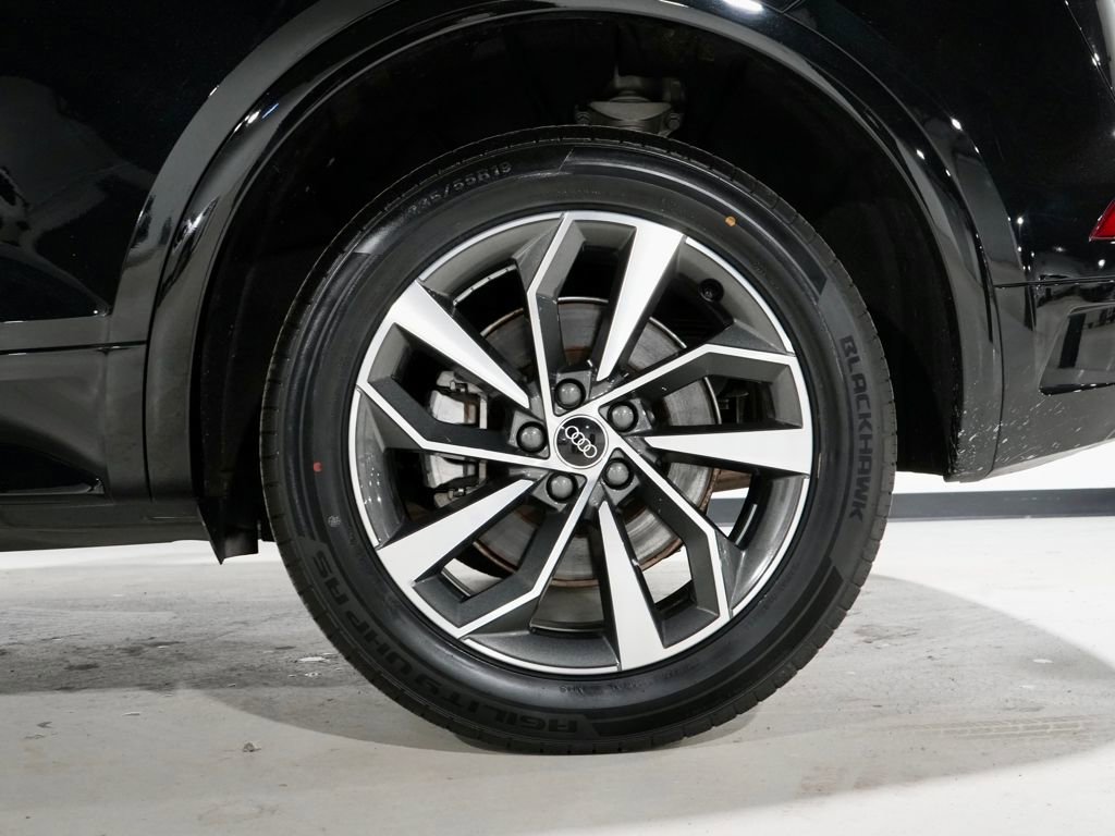 Used 2024 Audi Q5 2.0T Premium image 34