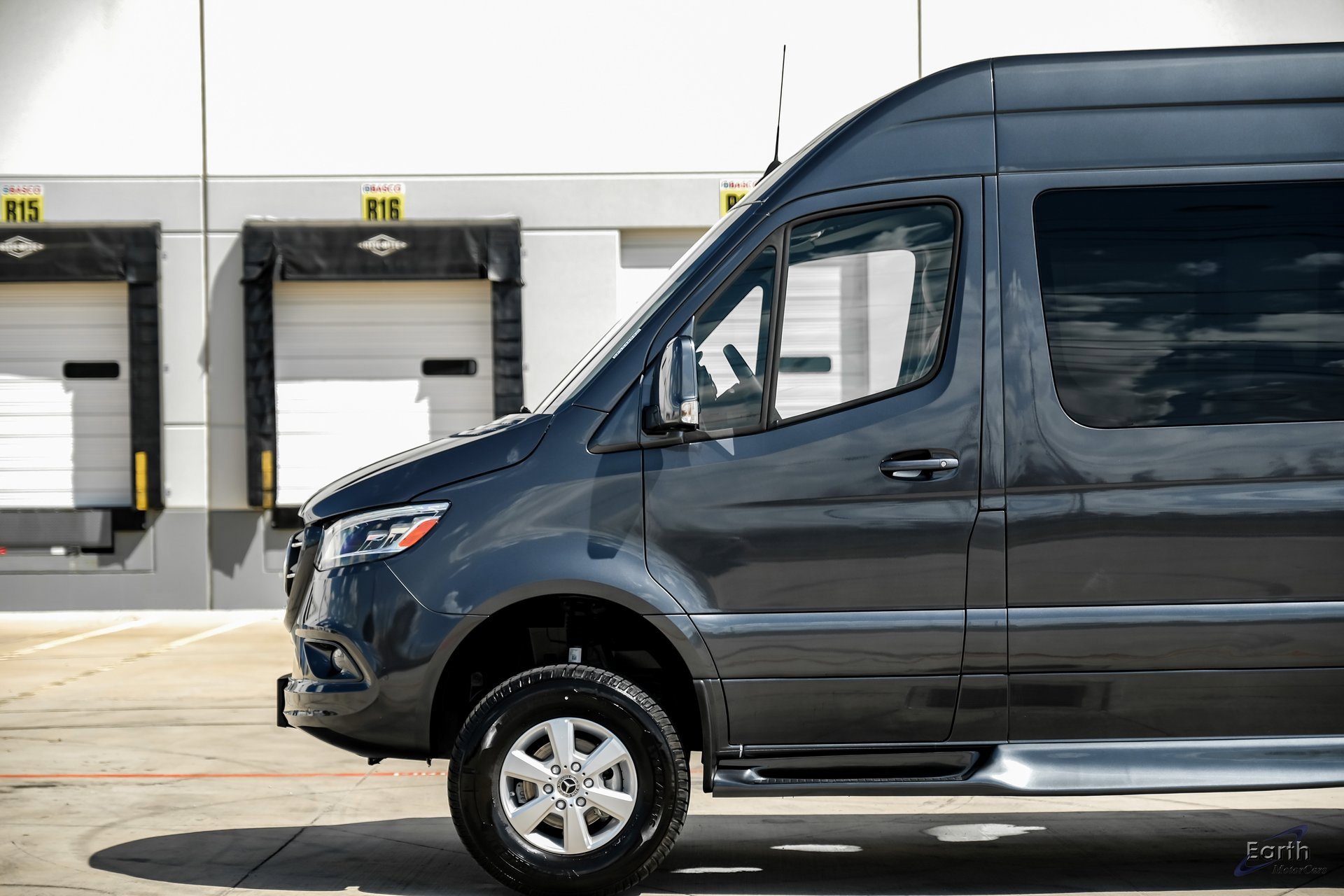 Used 2023 Mercedes-Benz Sprinter 2500 image 6