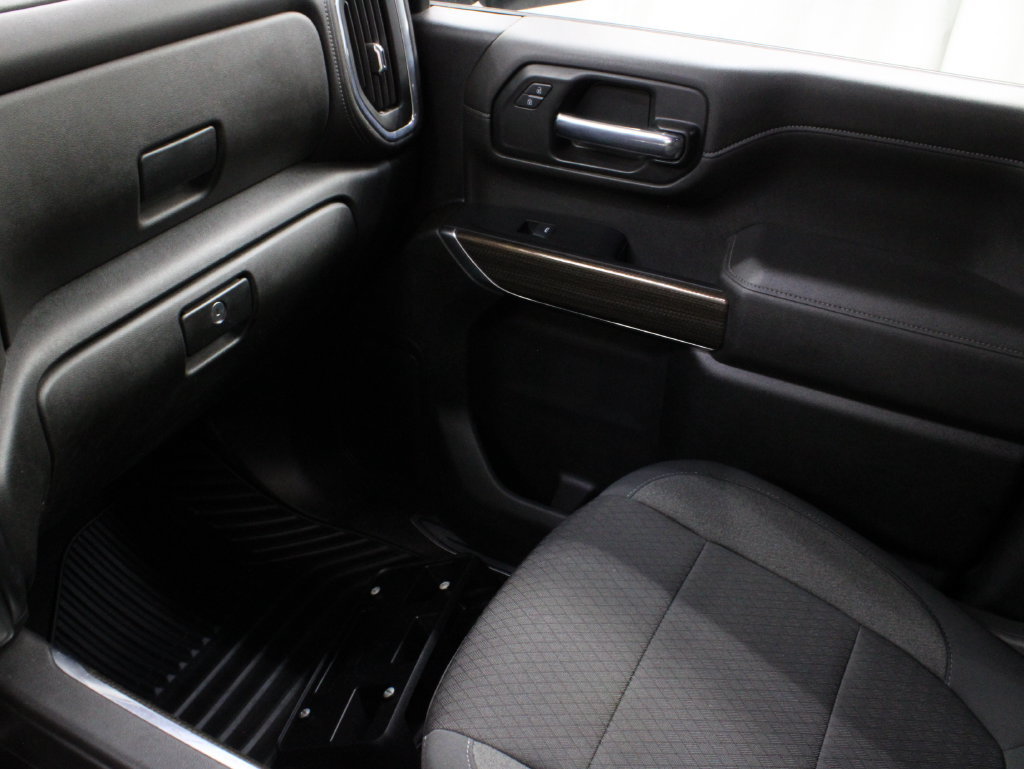 Used 2022 Chevrolet Silverado 2500 LT w/ Midnight Edition AWD/4WD image 26