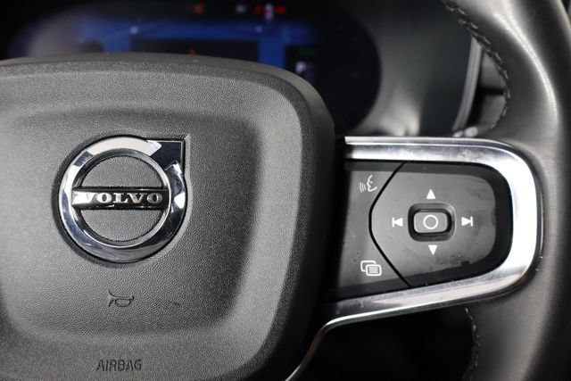 Used 2023 Volvo XC40 Recharge Plus AWD/4WD image 8