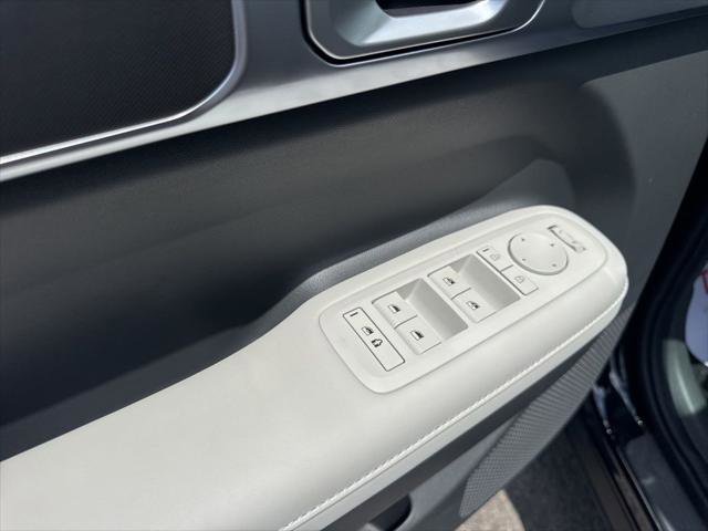 New 2026 Hyundai Santa Fe SEL FWD image 27