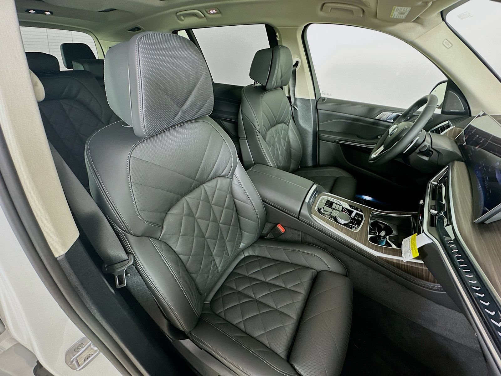 New 2027 BMW X7 xDrive40i w/ Premium Package AWD/4WD image 44