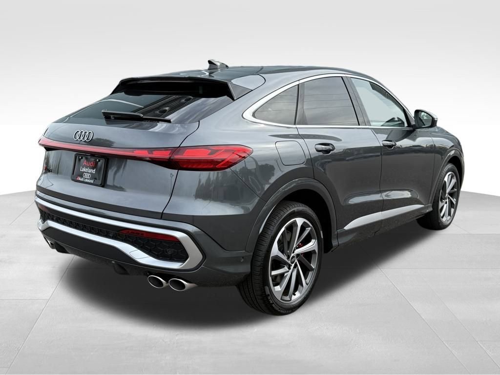 New 2025 Audi SQ5 Prestige image 4