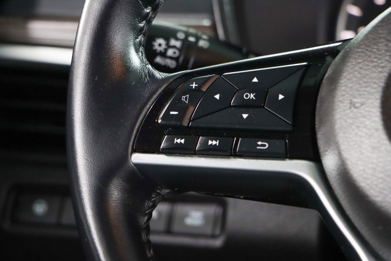 Used 2019 Nissan Altima 2.5 SL FWD image 13