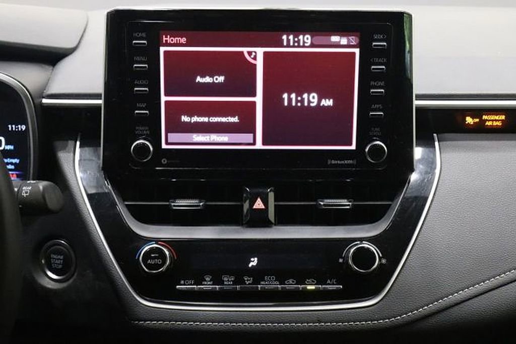 Used 2020 Toyota Corolla SE FWD image 29