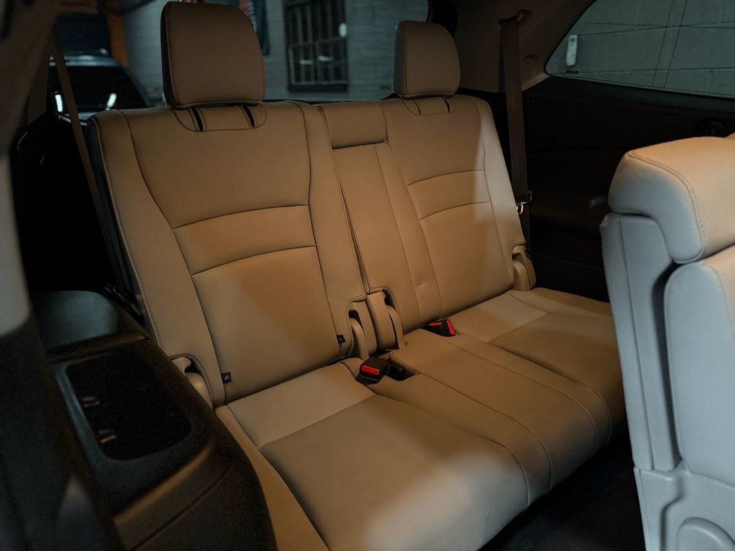 Used 2016 Honda Pilot Touring image 26