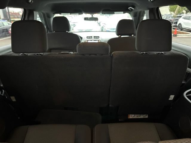 Used 2017 Ford Explorer XLT w/ Equipment Group 201A AWD/4WD image 35