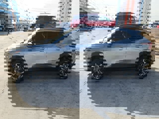 New 2026 Chevrolet Trax LT w/ Driver Confidence Package image 7