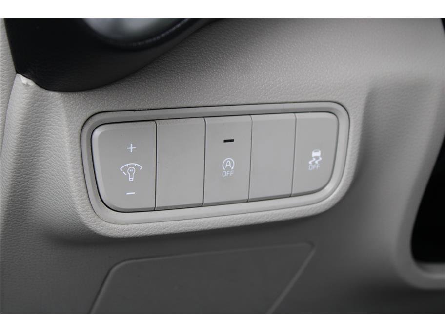 Used 2022 Kia Soul LX image 14