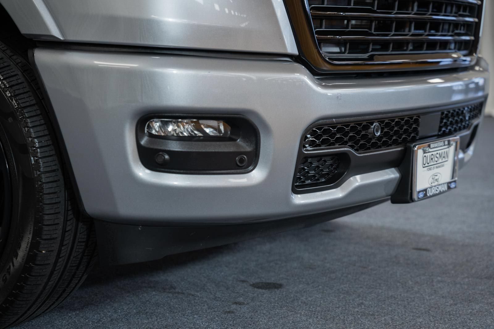 Used 2025 RAM 1500 Laramie w/ Night Edition AWD/4WD image 19
