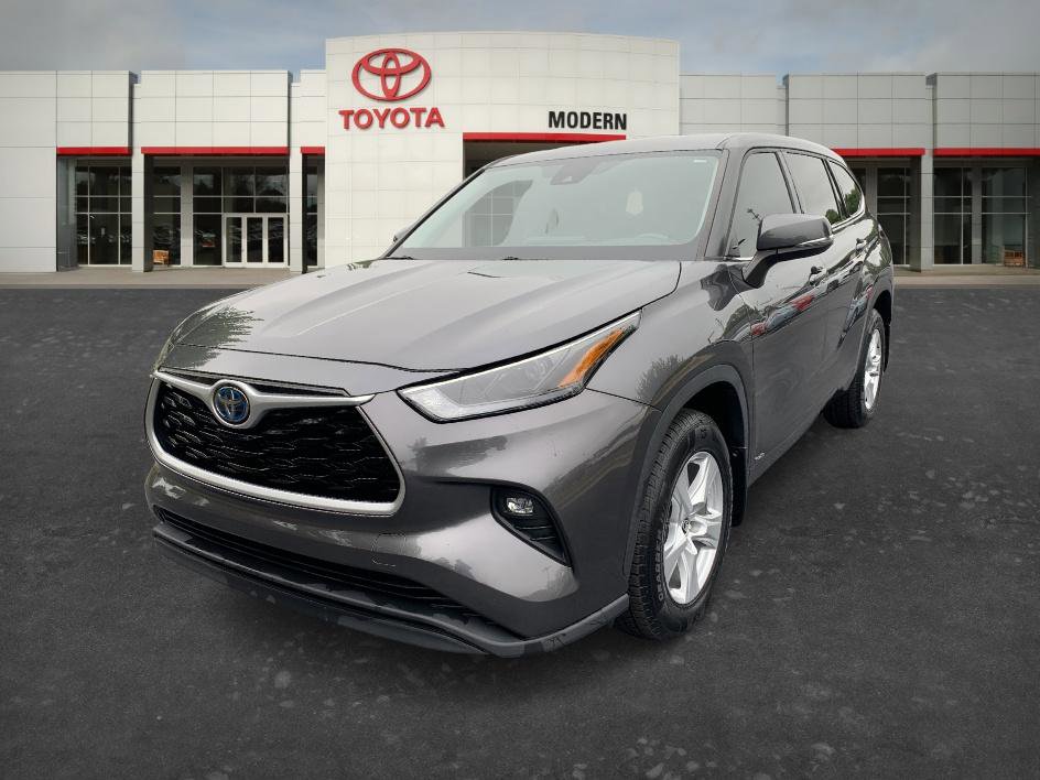 Used 2022 Toyota Highlander LE AWD/4WD image 1