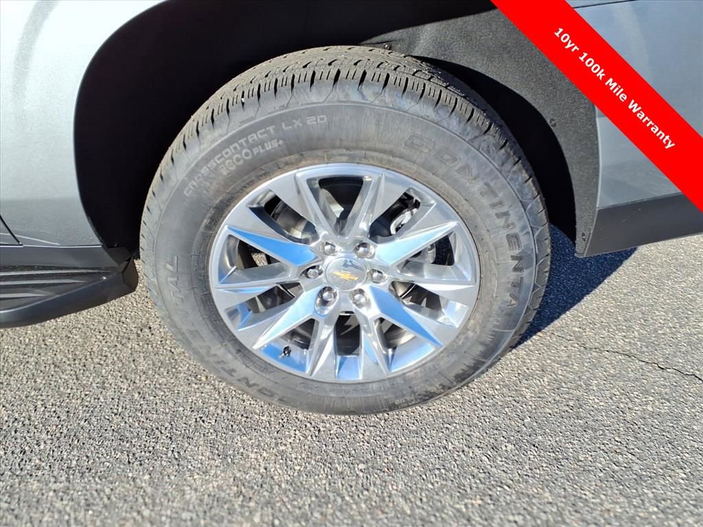 New 2026 Chevrolet Suburban Premier w/ Sun And Tow Package image 12