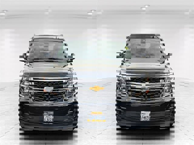 Used 2016 Chevrolet Suburban LT image 2