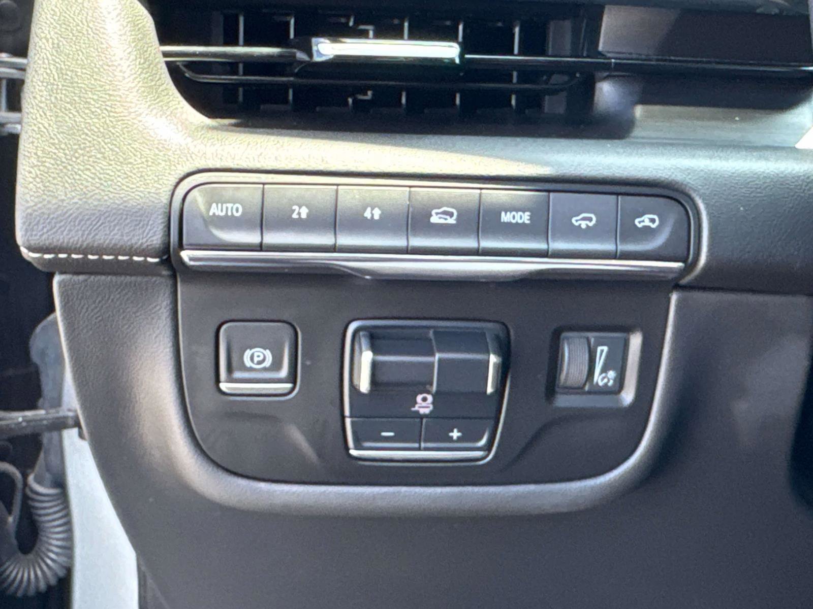 Certified 2023 Cadillac Escalade Sport w/ Touring Package AWD/4WD image 11