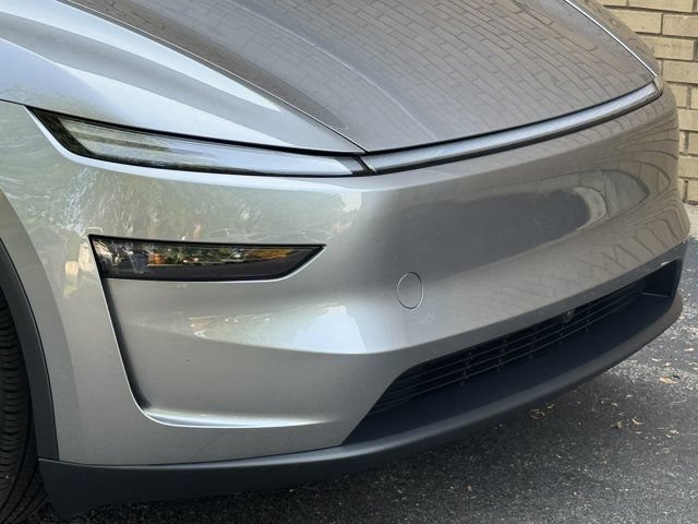 Used 2026 Tesla Model Y Long Range AWD/4WD image 5