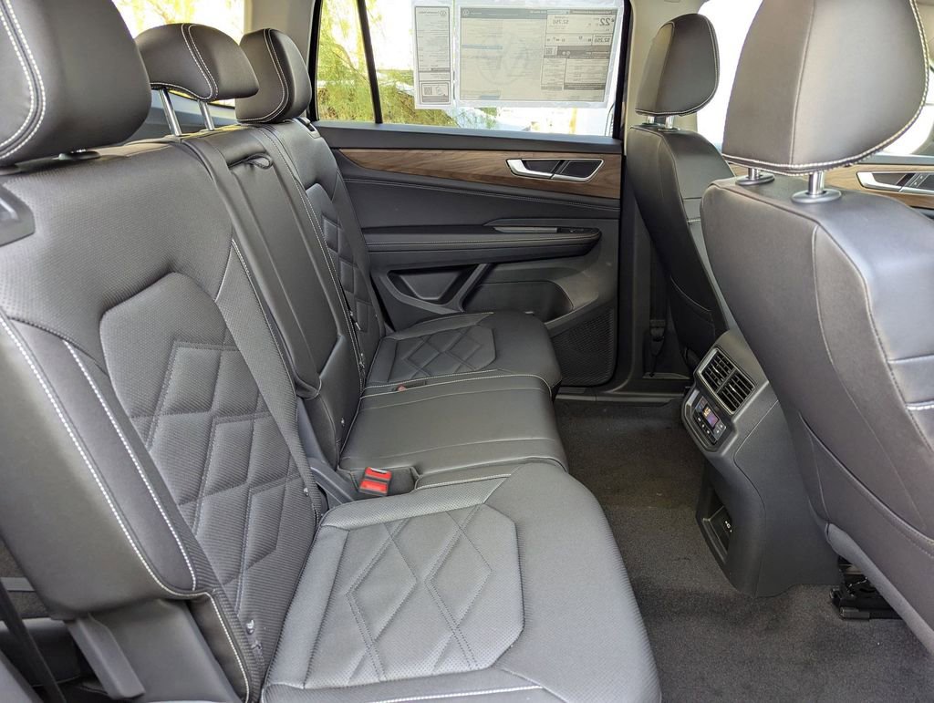 New 2026 Volkswagen Atlas SE image 19
