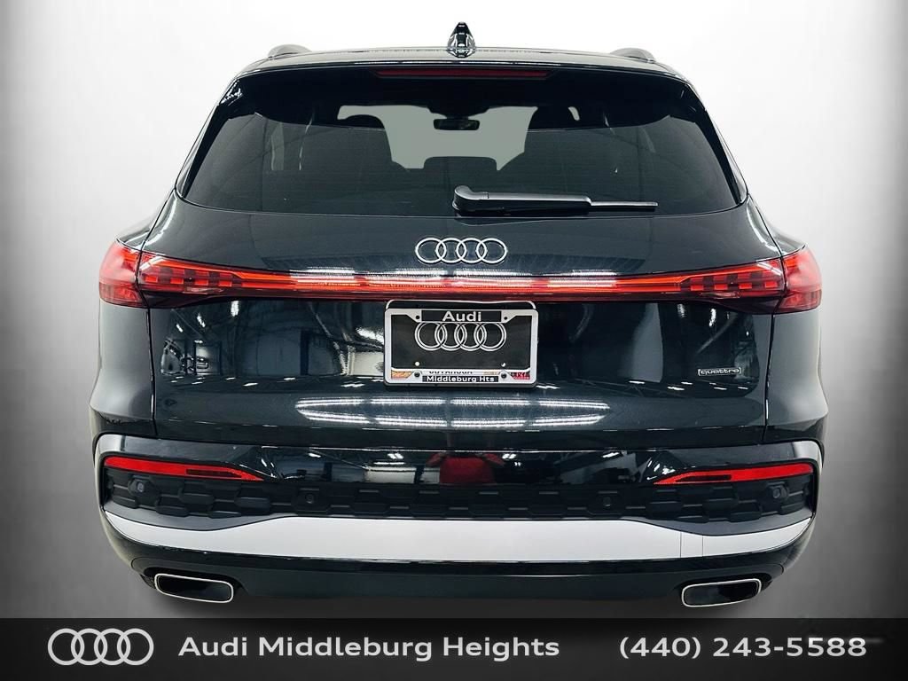 Certified 2025 Audi Q5 Premium Plus w/ Premium Plus AWD/4WD image 7