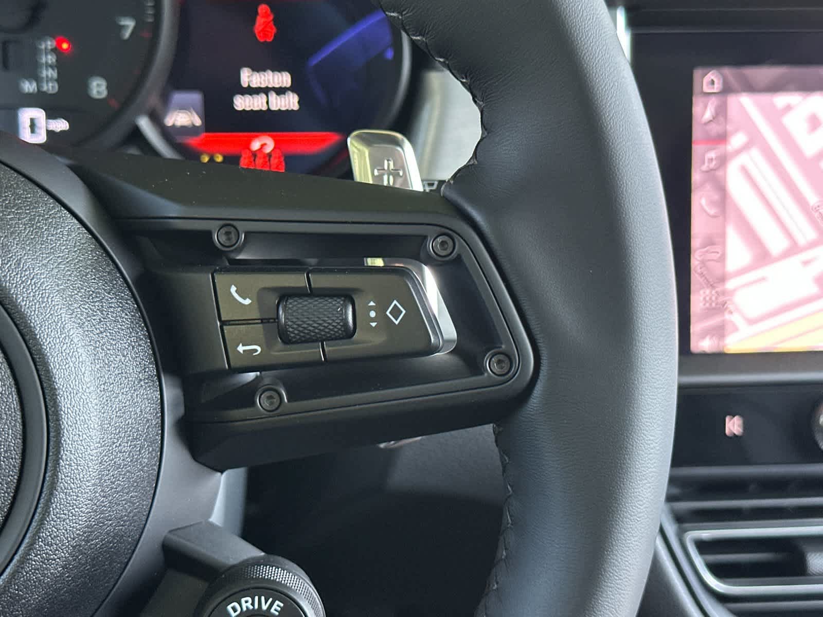 New 2026 Porsche Macan AWD/4WD image 28
