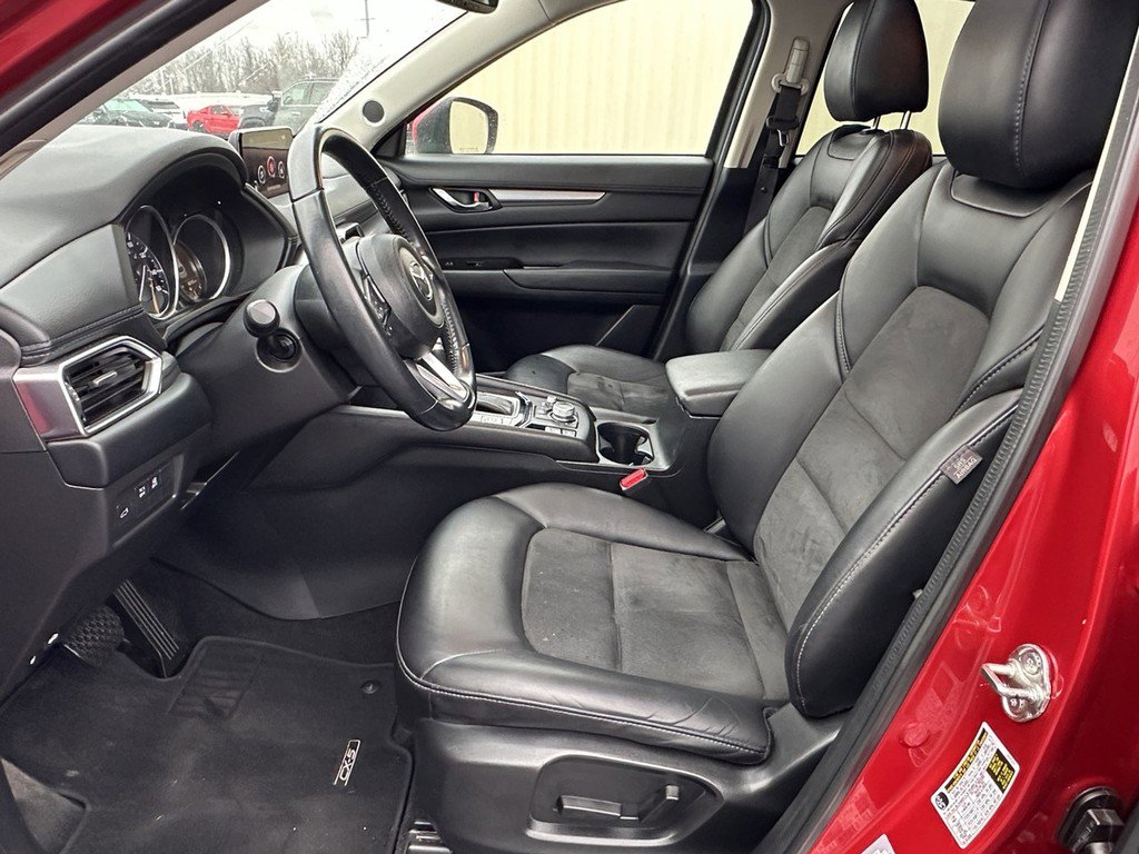 Used 2019 MAZDA CX-5 Touring image 5