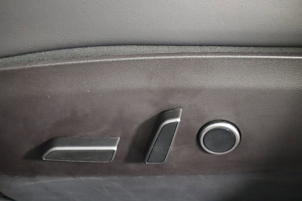 Used 2022 Tesla Model 3 image 19