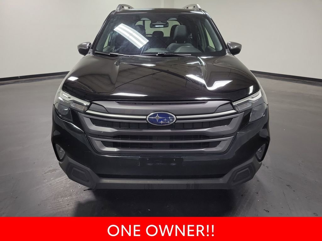 Used 2025 Subaru Forester Premium AWD/4WD image 3