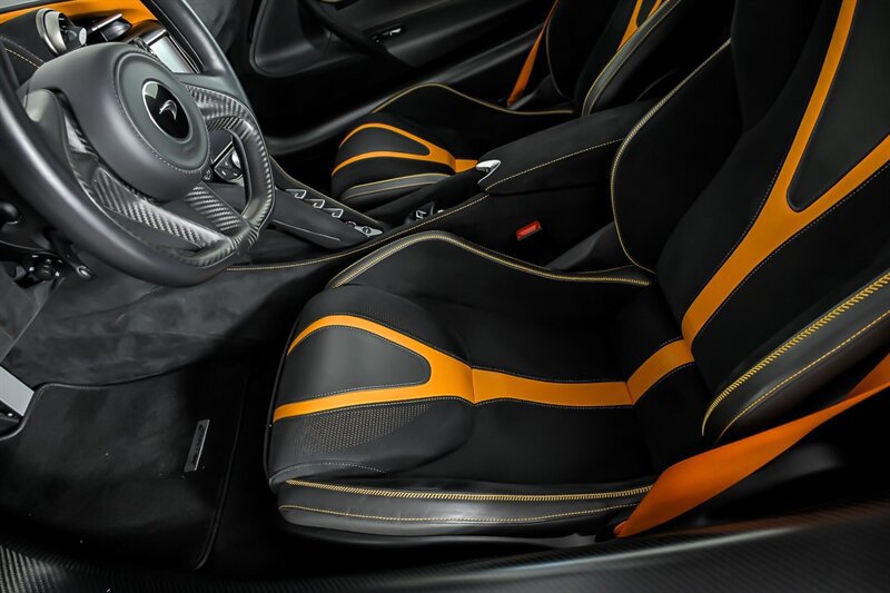 Used 2022 McLaren 720S Spider RWD image 17