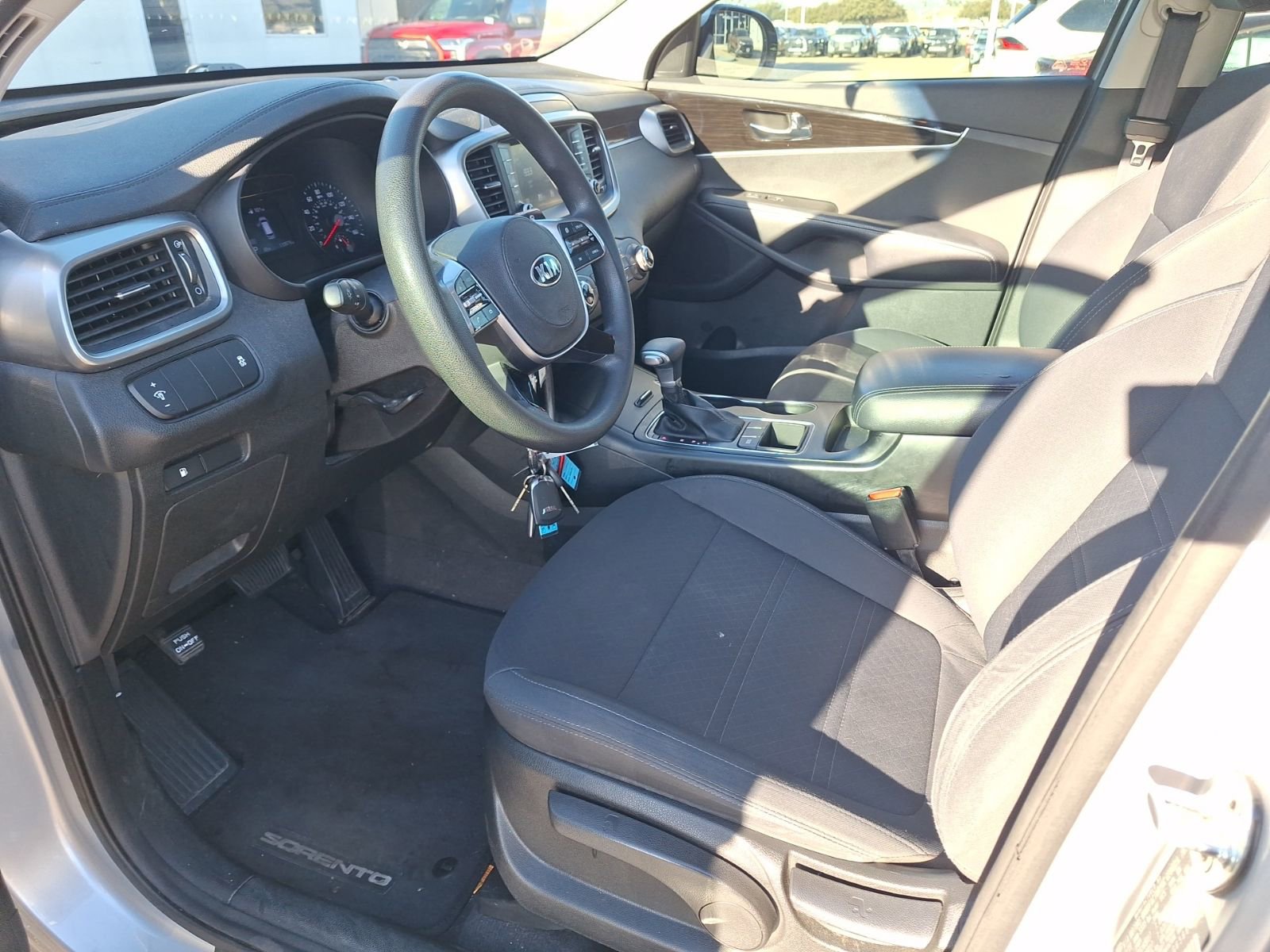 Used 2020 Kia Sorento L image 15