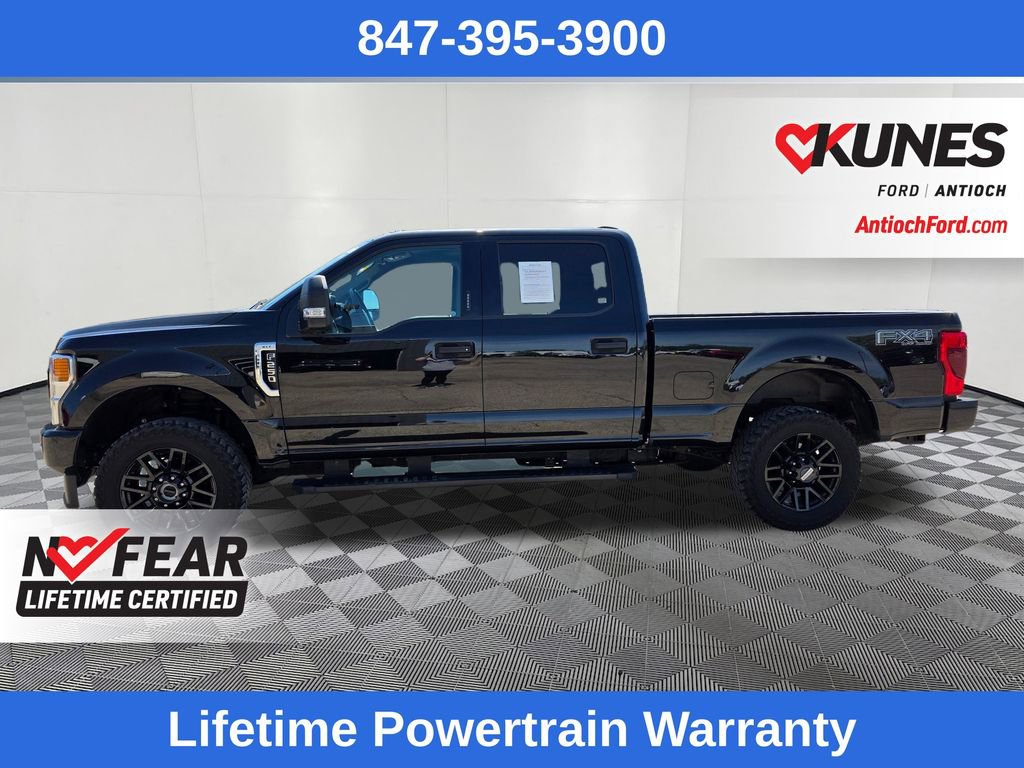 Used 2022 Ford F250 XLT w/ Black Appearance Package AWD/4WD image 4