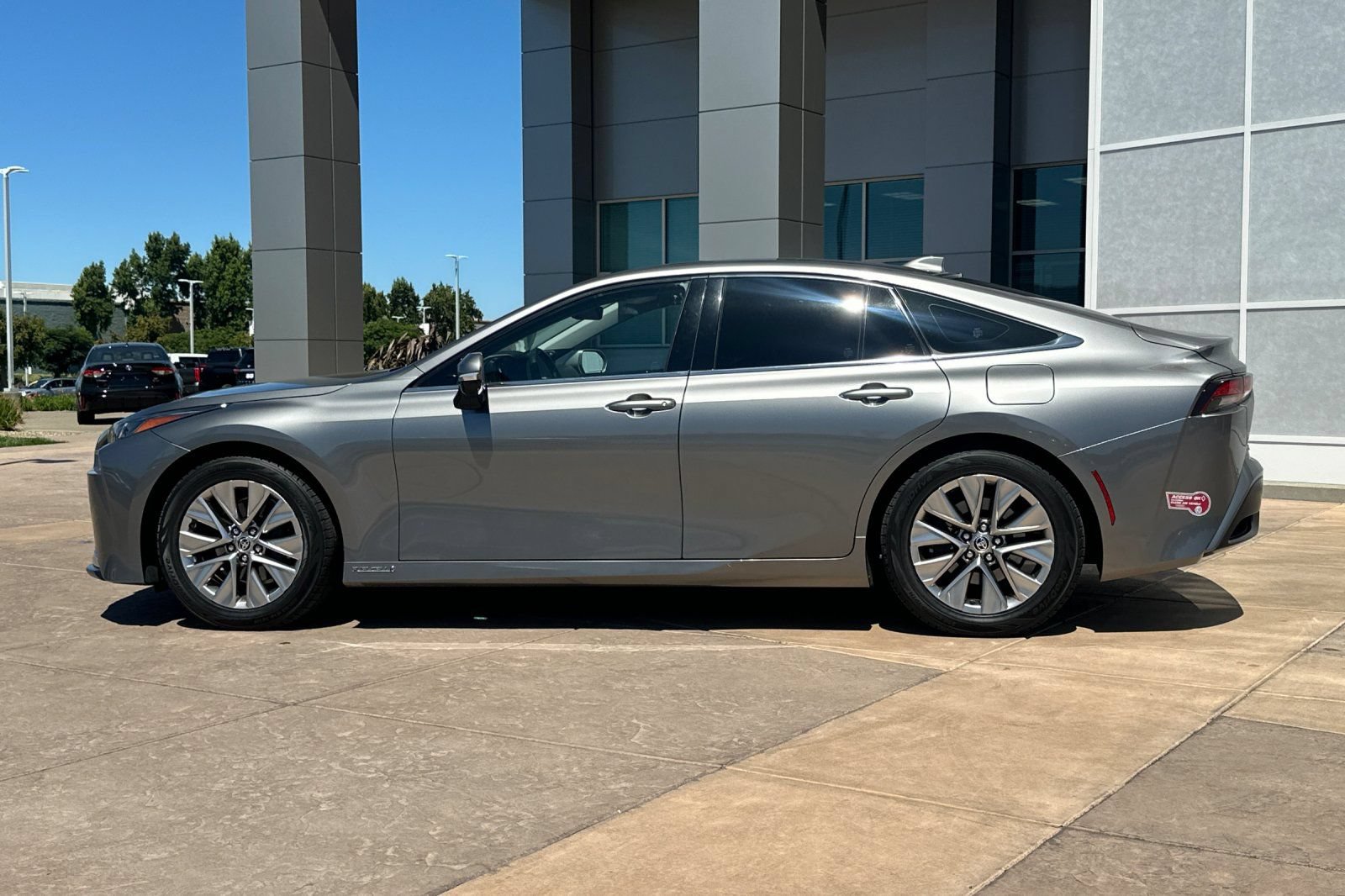 Certified 2023 Toyota Mirai w/ Advanced Technology Package RWD image 8