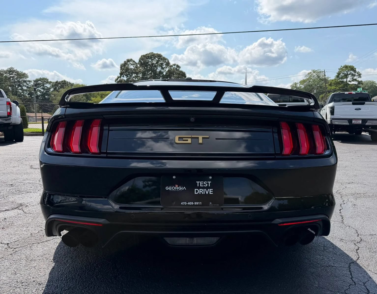 Used 2019 Ford Mustang GT Premium w/ GT Performance Package RWD image 9