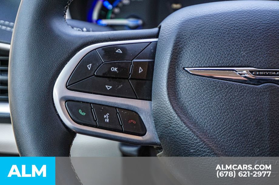 Used 2024 Chrysler Pacifica Select image 31