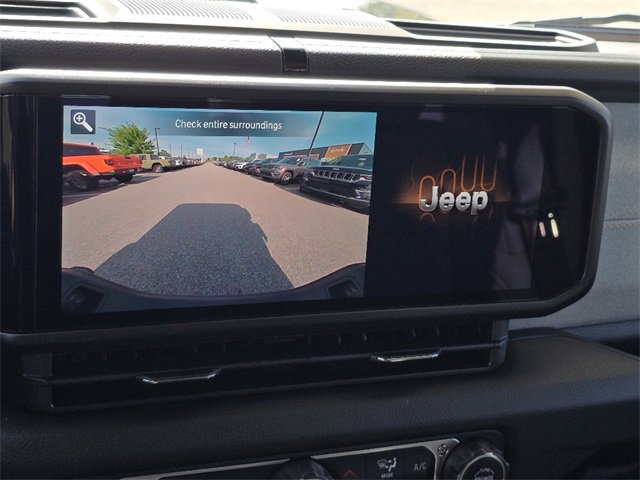 New 2025 Jeep Gladiator Willys image 12