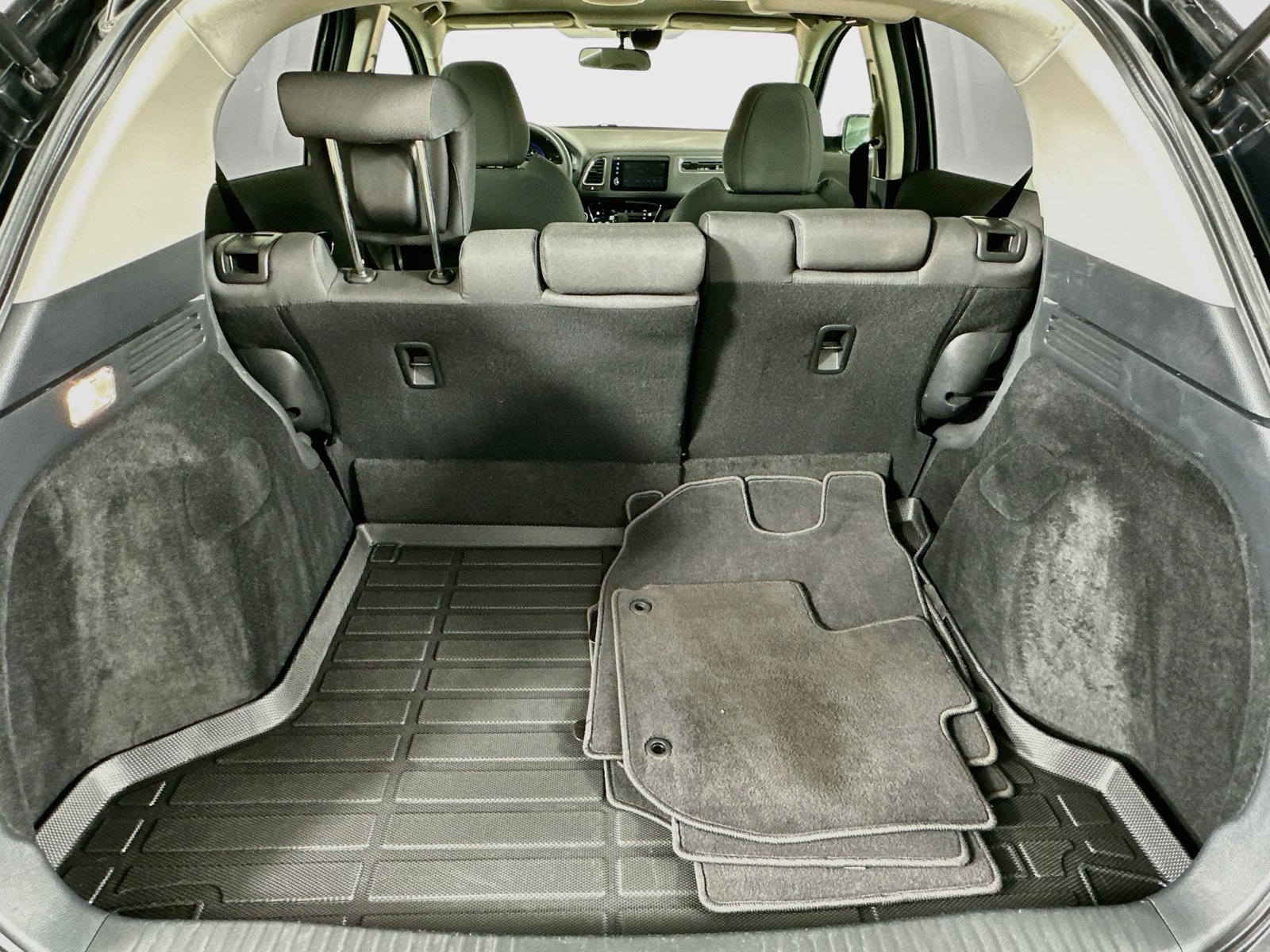 Used 2022 Honda HR-V EX image 41