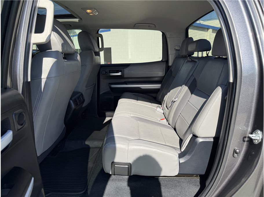 Used 2021 Toyota Tundra Limited w/ Limited Premium Package AWD/4WD image 17