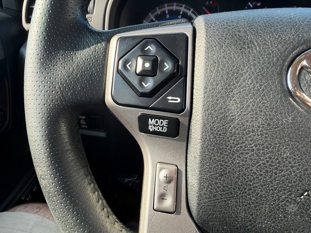 Used 2017 Toyota 4Runner Limited AWD/4WD image 20