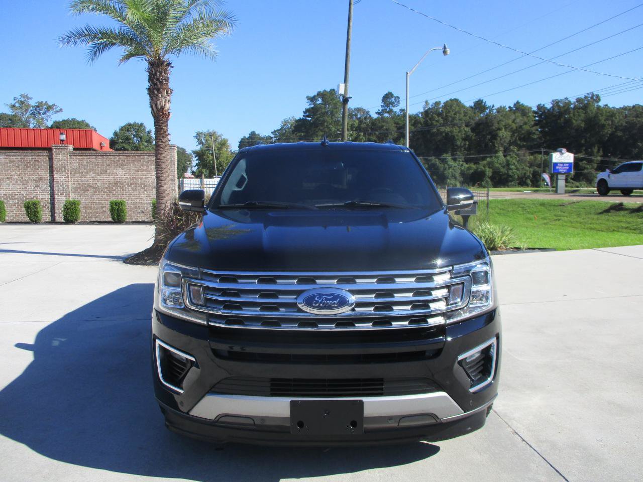 Used 2018 Ford Expedition Limited RWD image 7