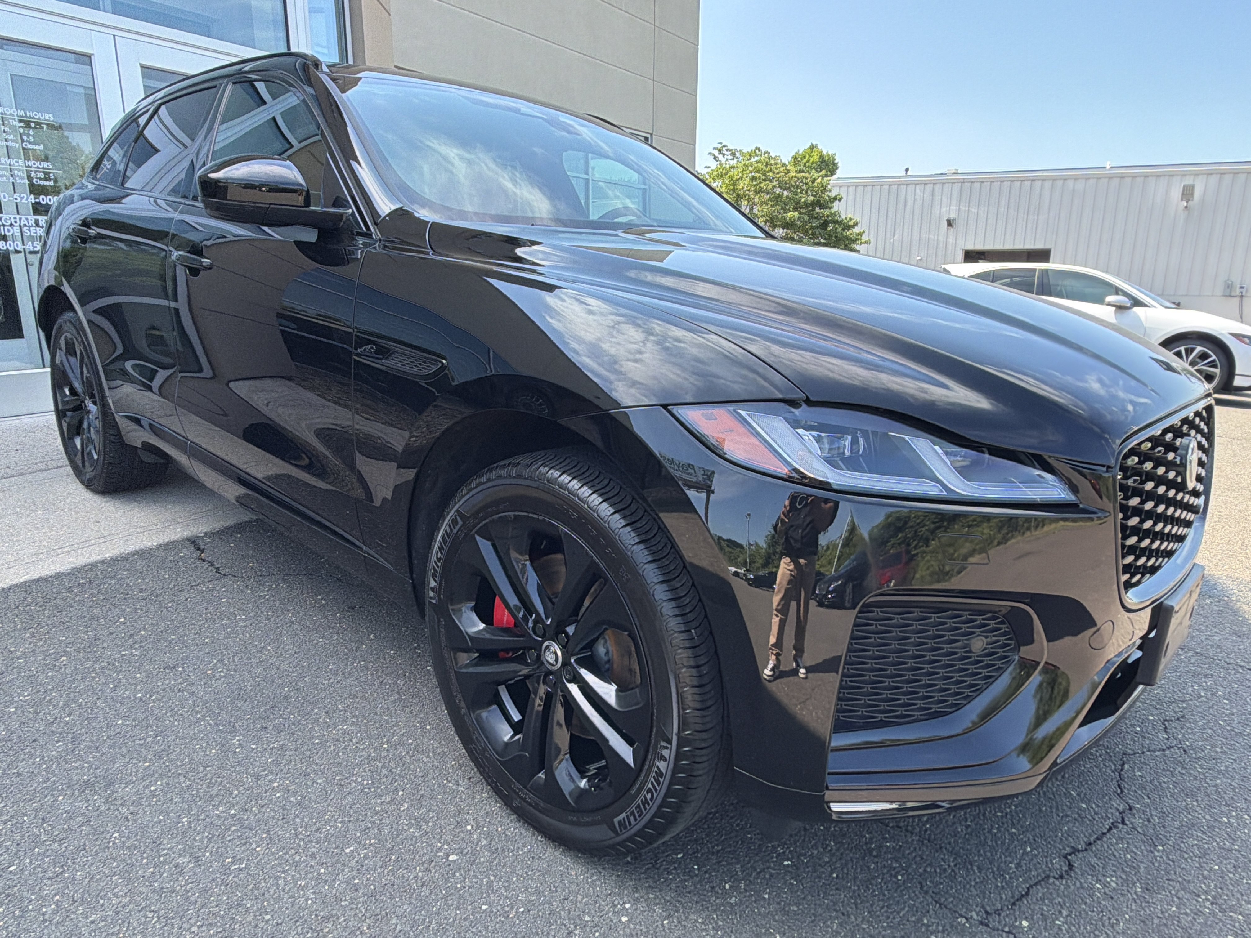 Used 2024 Jaguar F-PACE R-Dynamic S AWD/4WD image 2
