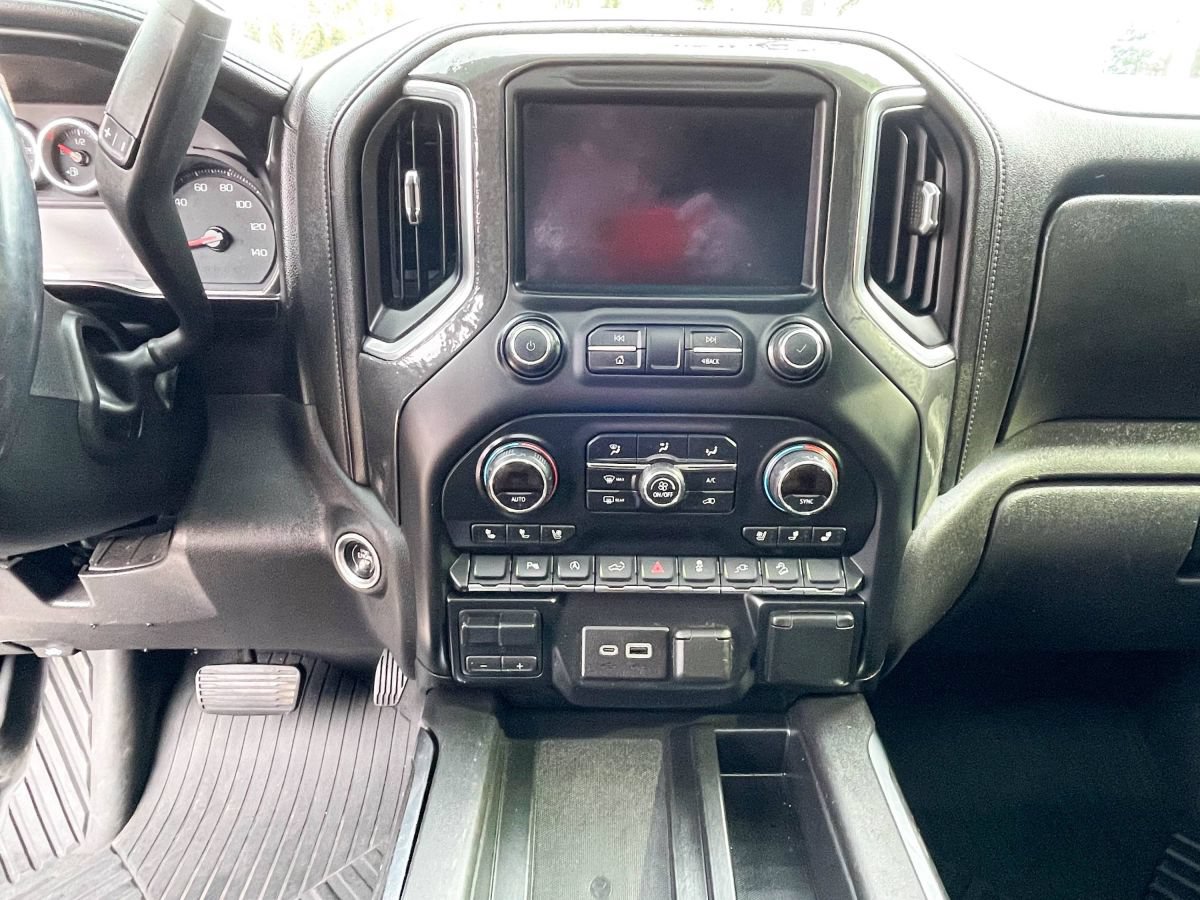 Used 2019 Chevrolet Silverado 1500 LTZ w/ LTZ Plus Package AWD/4WD image 13
