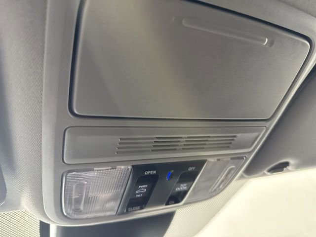 Used 2023 Honda Odyssey EX-L image 9