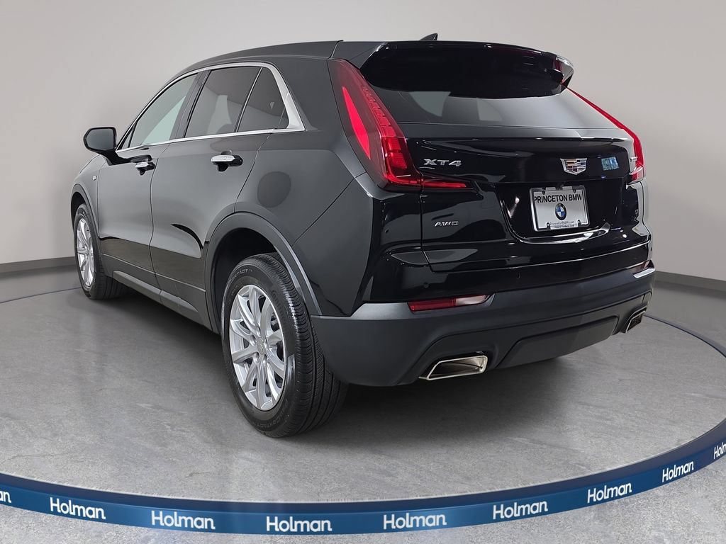 Used 2022 Cadillac XT4 Luxury w/ Cold Weather Package AWD/4WD image 8