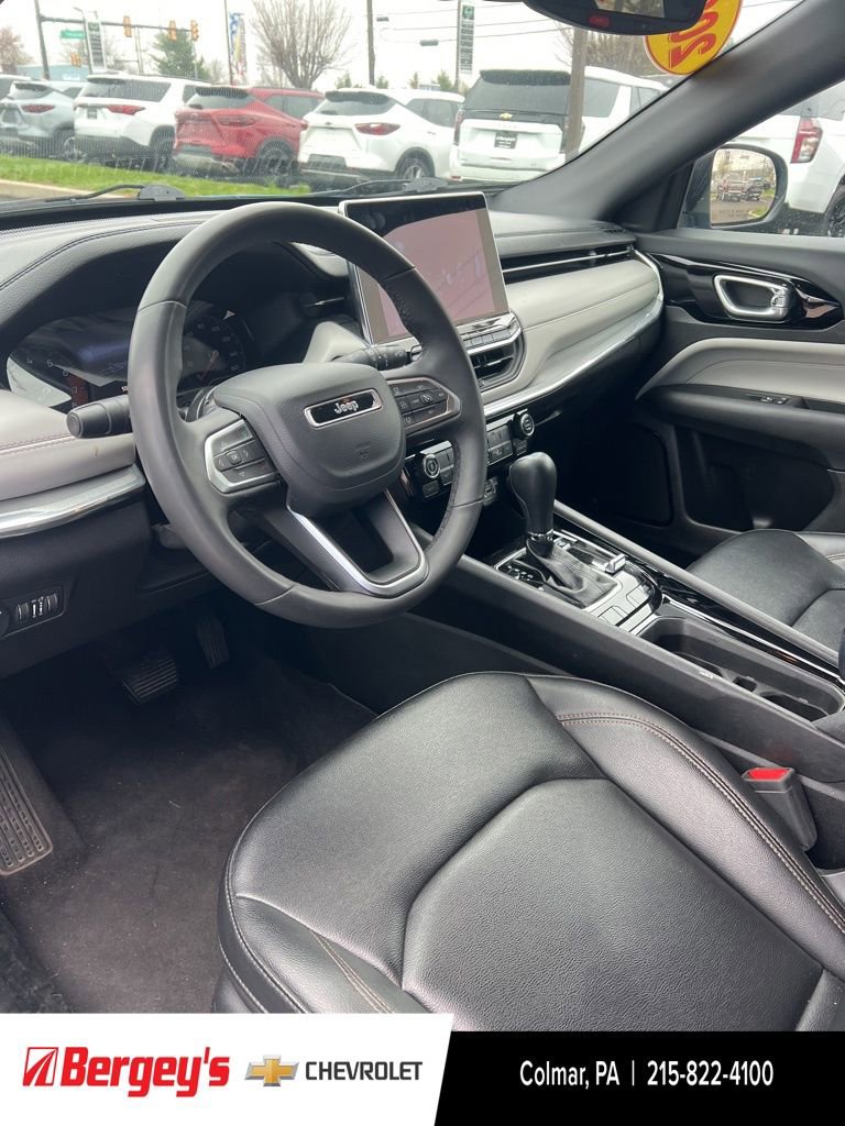 Used 2024 Jeep Compass Limited image 20