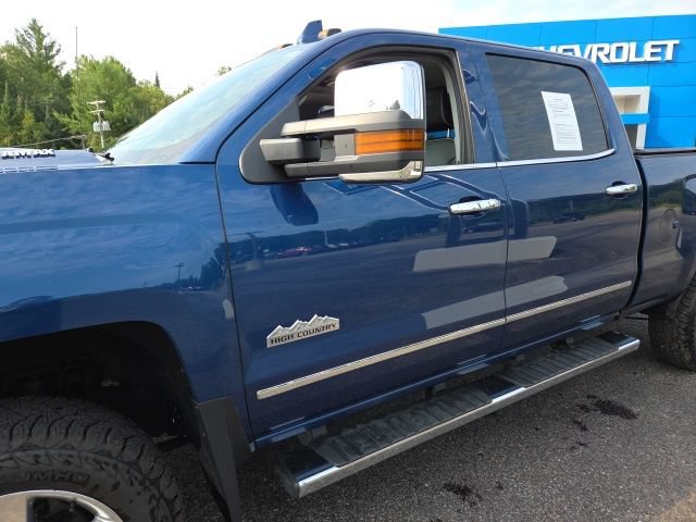 Used 2018 Chevrolet Silverado 2500 High Country AWD/4WD image 45