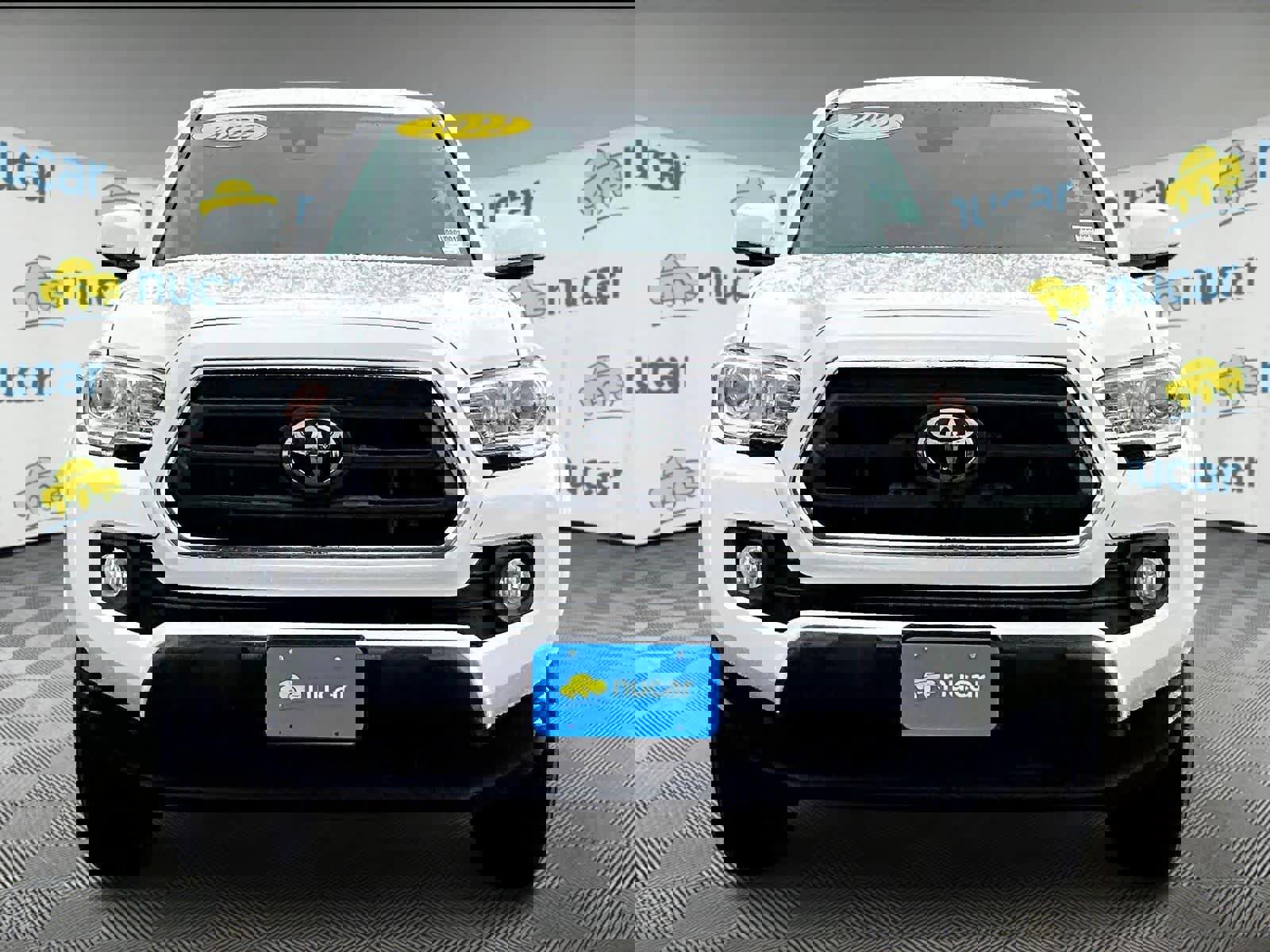 Used 2022 Toyota Tacoma SR5 image 2