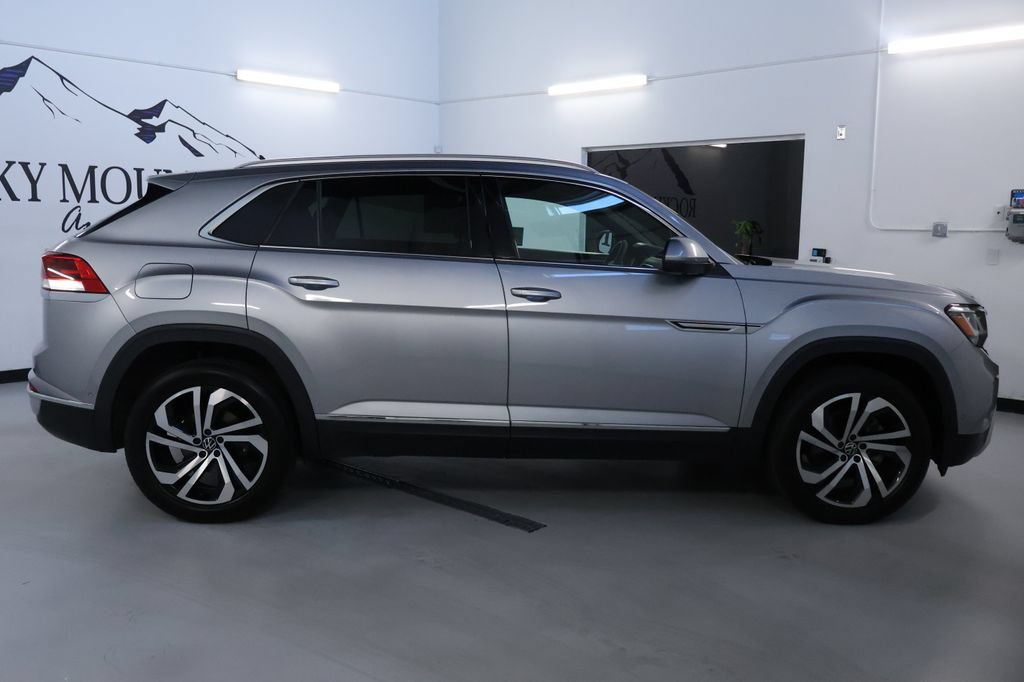 Used 2021 Volkswagen Atlas Cross Sport SEL Premium AWD/4WD image 8