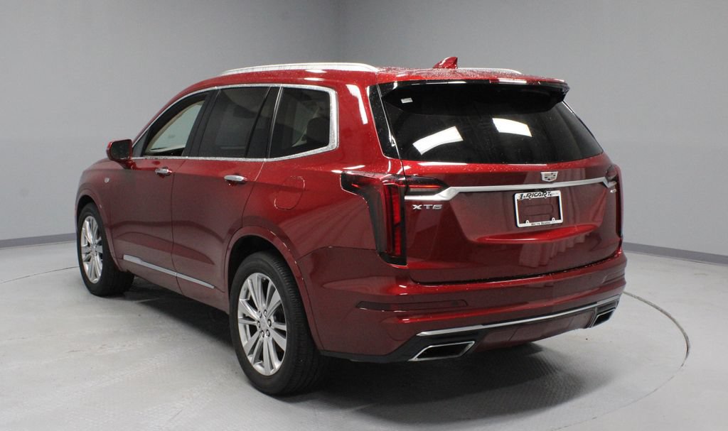 Used 2020 Cadillac XT6 Premium Luxury FWD image 8